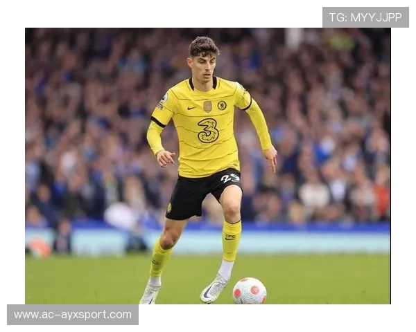 切尔西前场连环传导，哈弗茨头球破门受赞