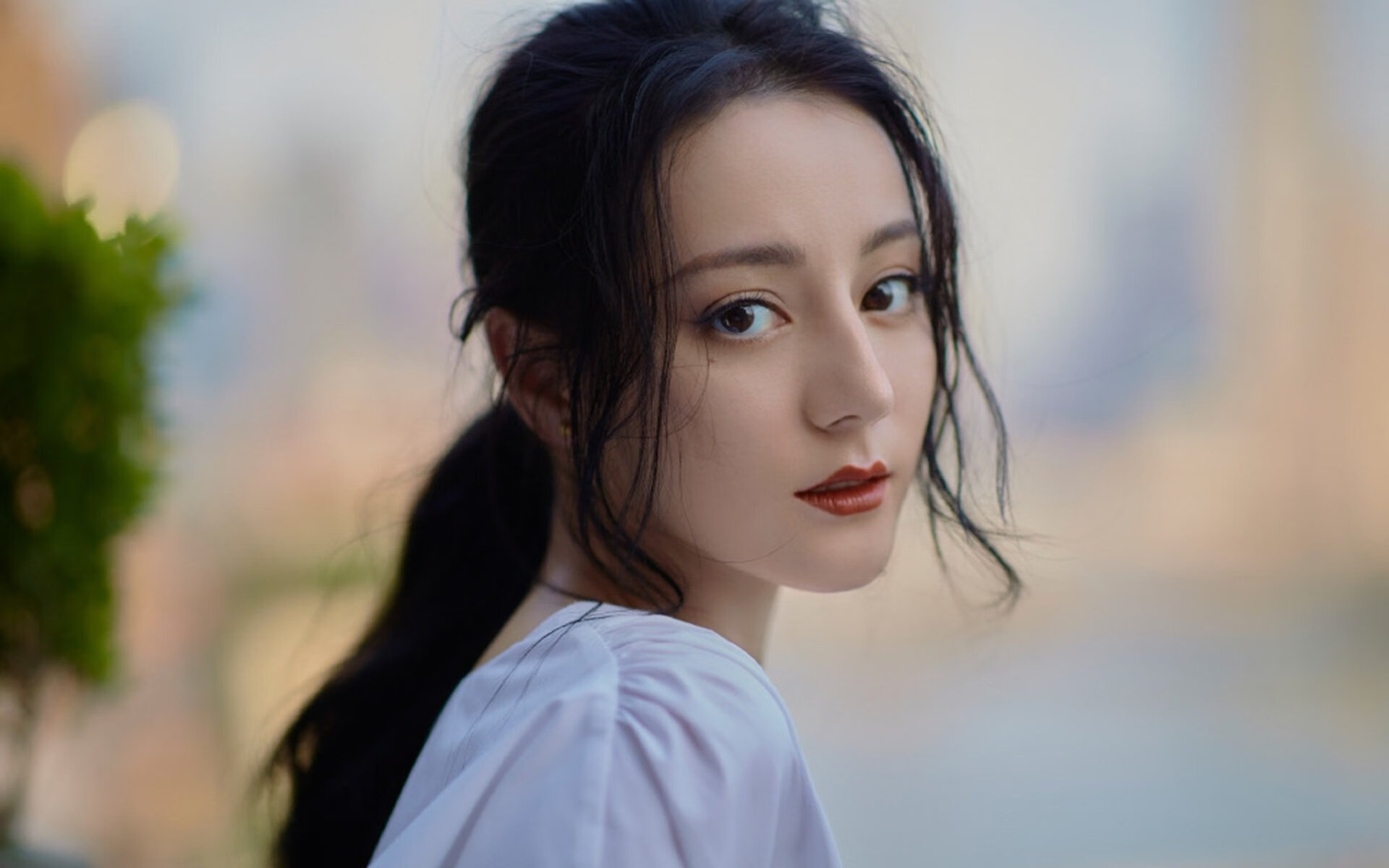 勇士后卫在训练中实现极限变向过人,勇士后卫是谁