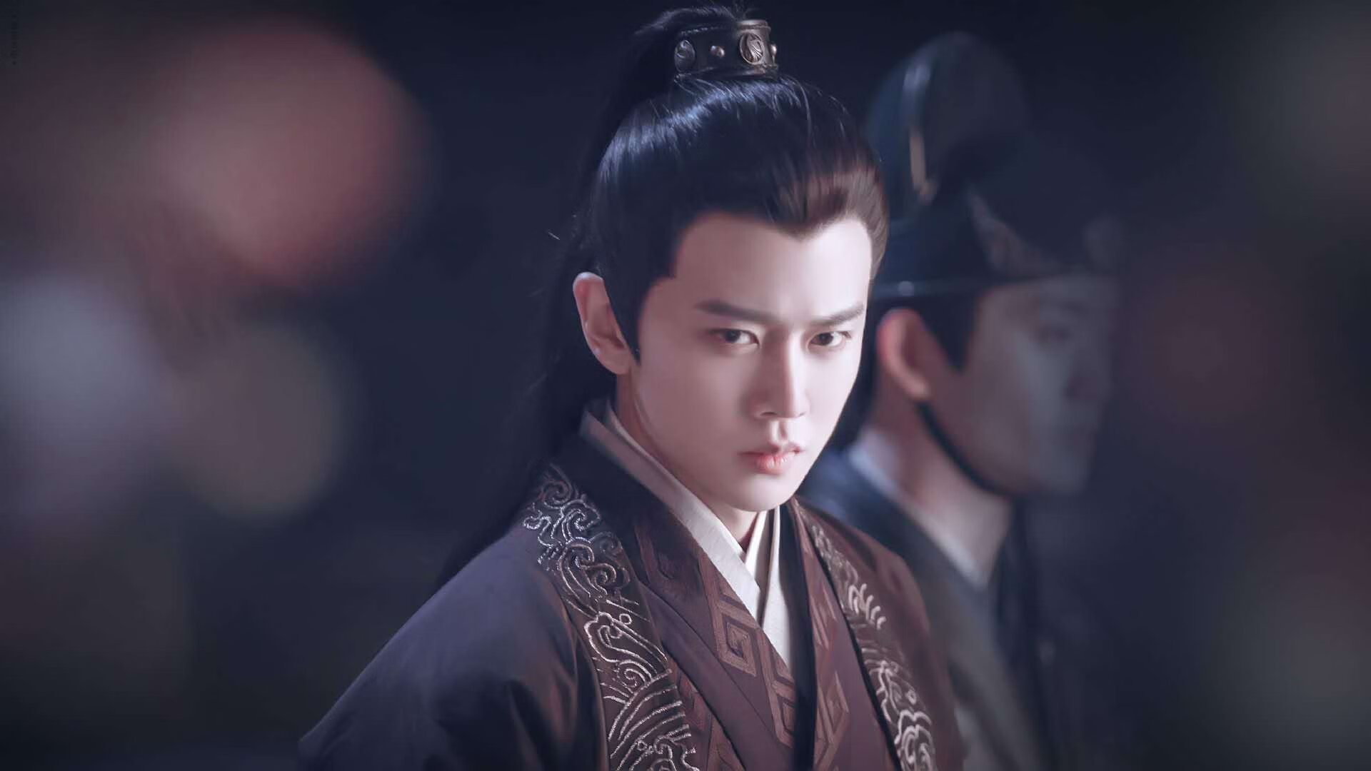 安东·李恩：他的防守稳健、传球精准，是全黑队中场的灵魂，安东内利什么水平