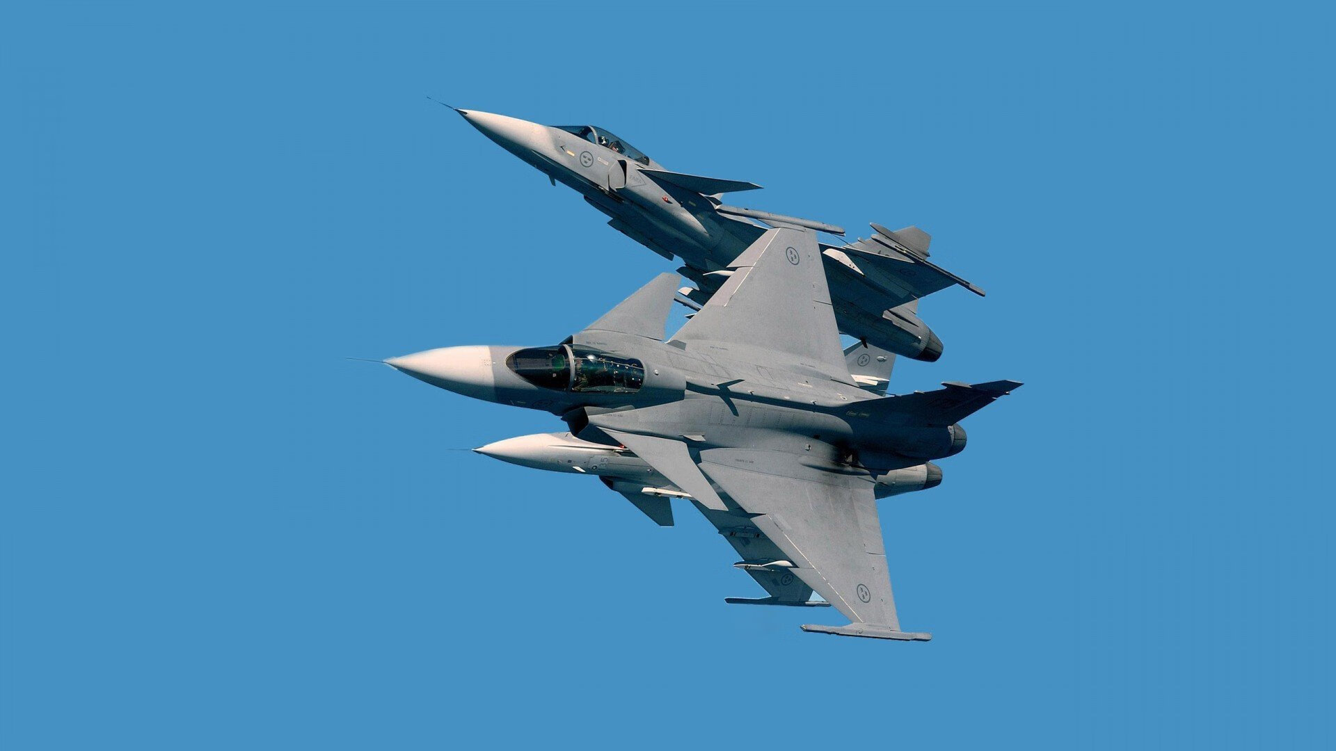 波尔曼在橄榄球冠军锦标赛中展现无与伦比的球场智慧，博尔特橄榄球